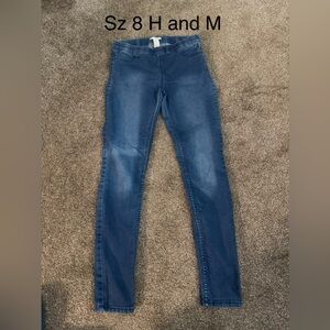 H&M size 8 Classic Dark Blue Women's Stretch Skinny Jeans